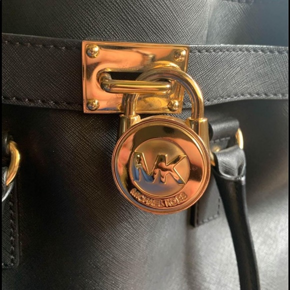 Michael Kors Satchel- Hamilton Saffiano Leather - Picture 4 of 9